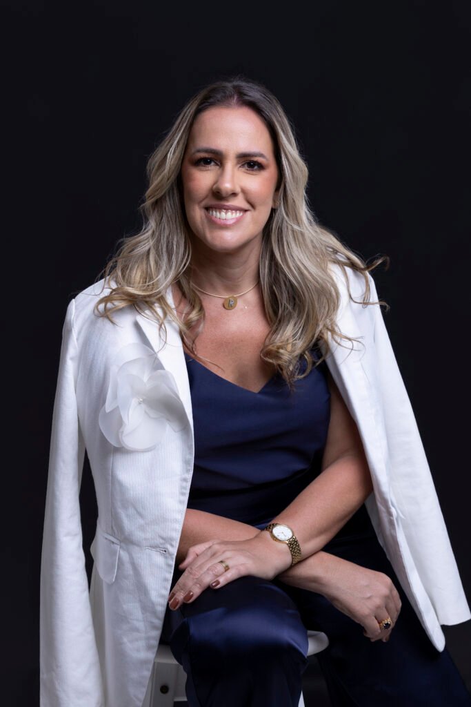 Renata Oliveira de Santana, CEA